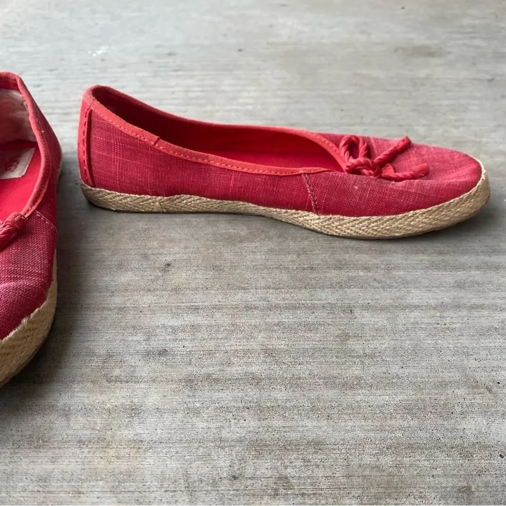 UGG Red canvas Espadrille slip on loafer with Decorative Bows size 8.5 women